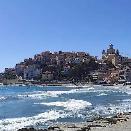 Apartman T V B - Vacanze Imperia